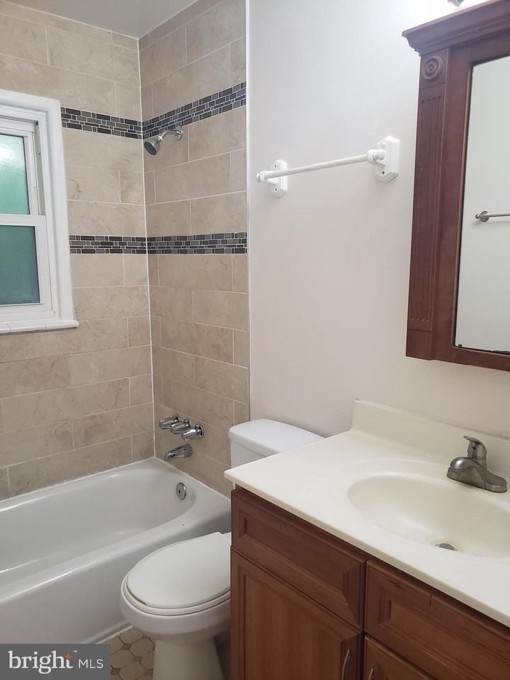 13350 Kerrydale Rd - Photo 3 of 10