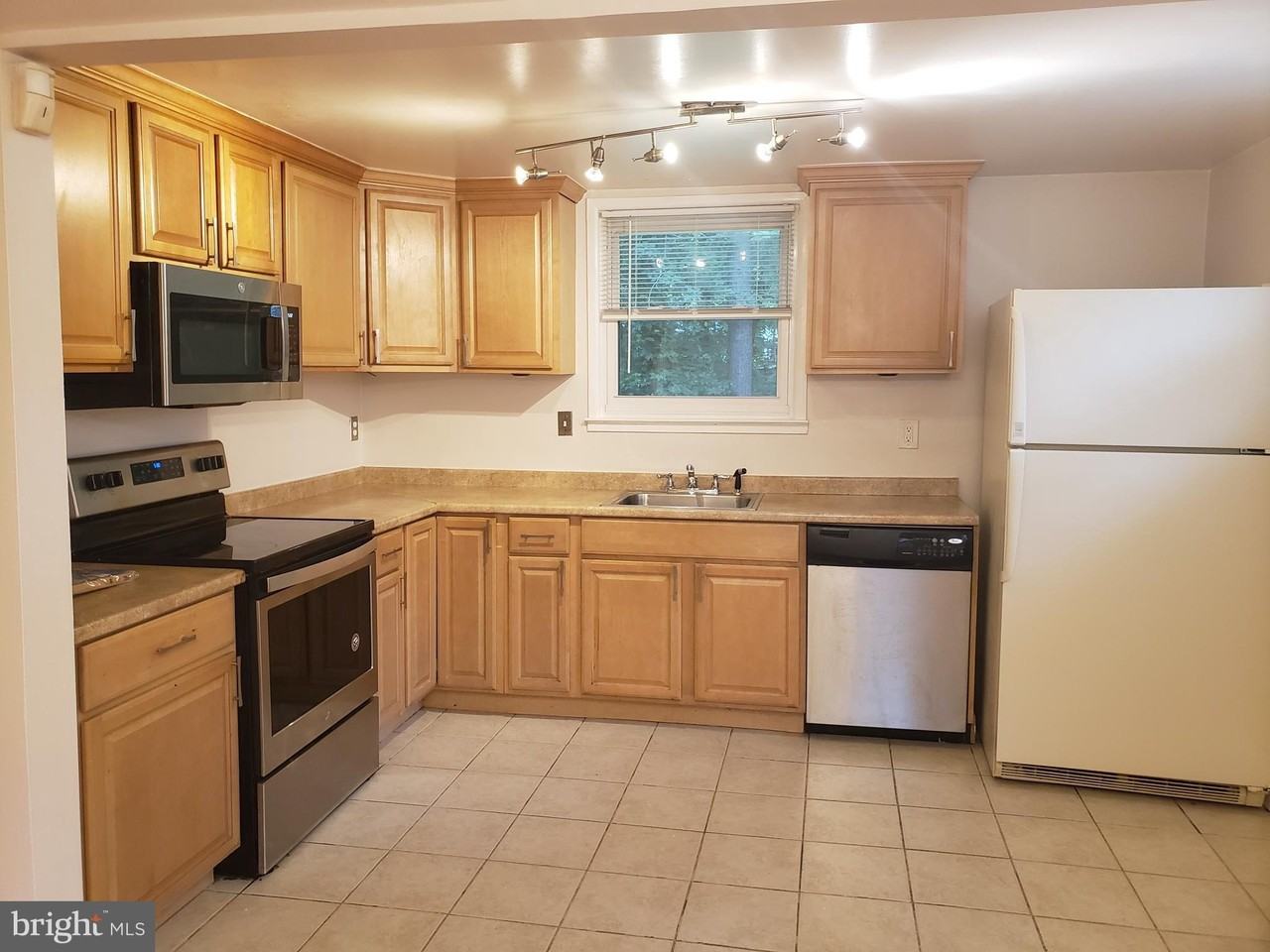 13350 Kerrydale Rd - Photo 5 of 10