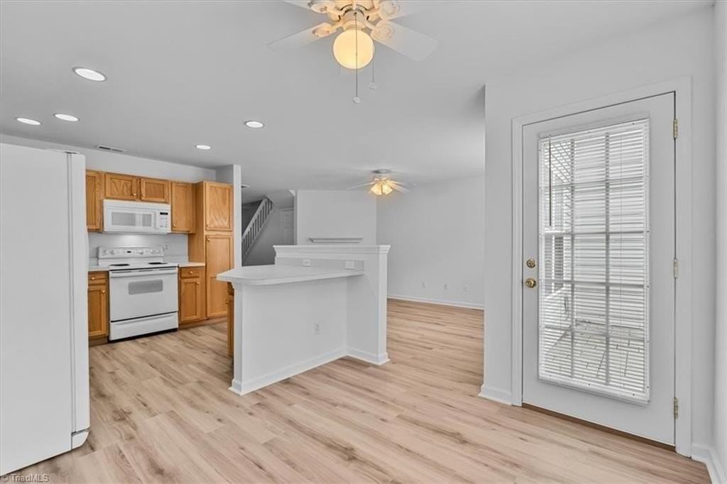 18 Pickwick Pl - Photo 7 of 22