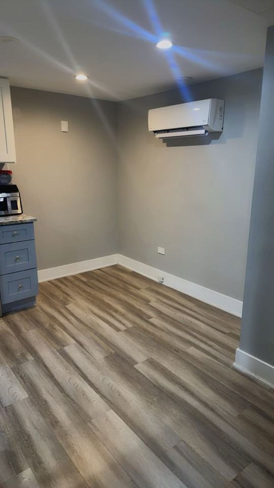 5703 W Seminole St ##Gw - Photo 6 of 9