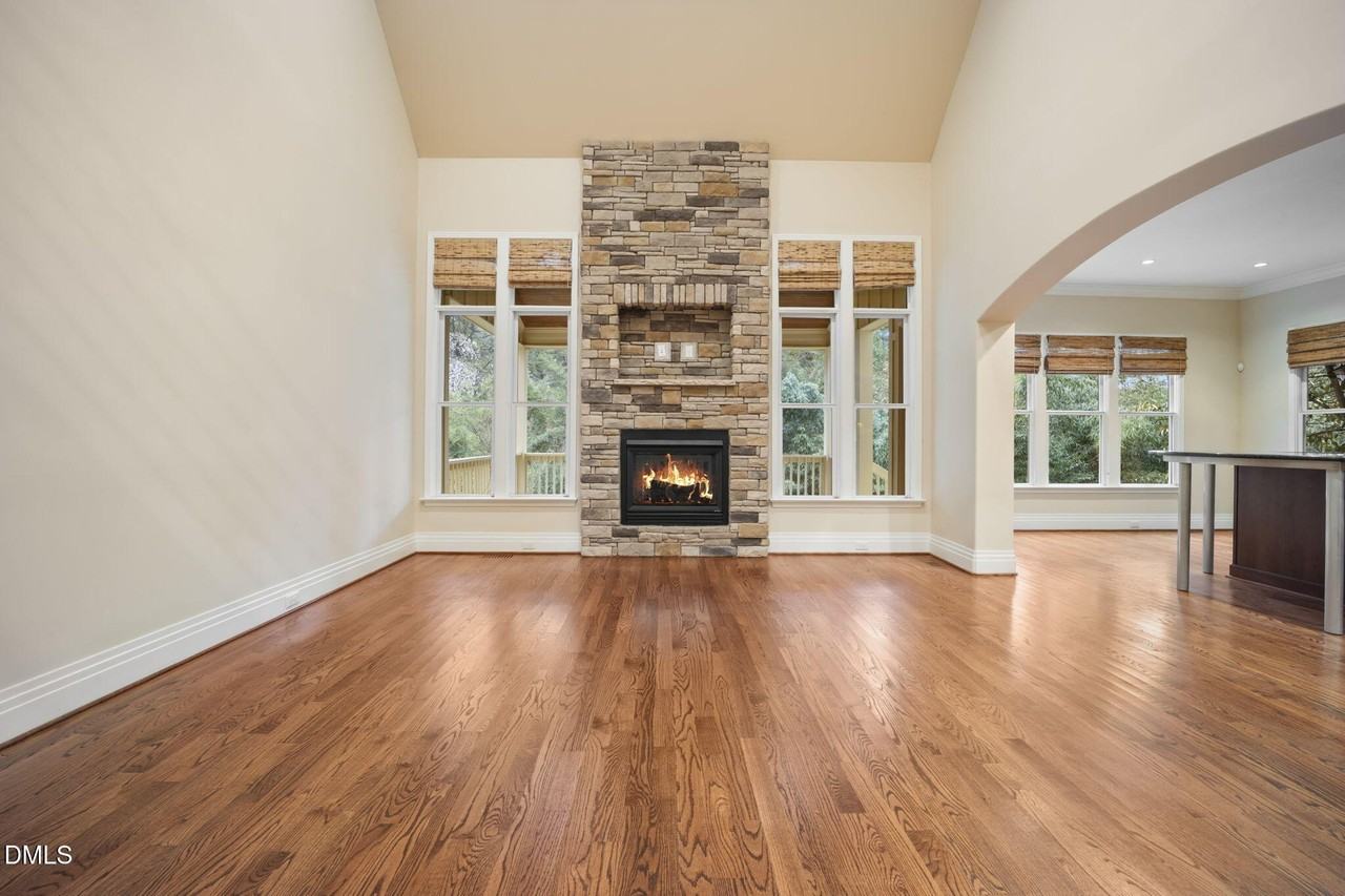 2501 Shadow Hills Ct - Photo 7 of 36