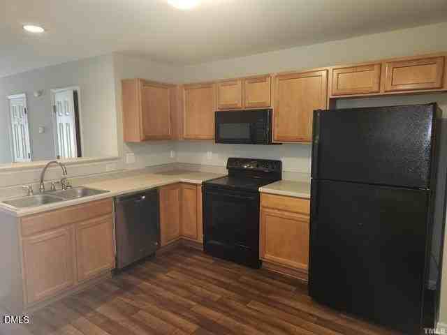 2630 Vega Ct - Photo 2 of 17