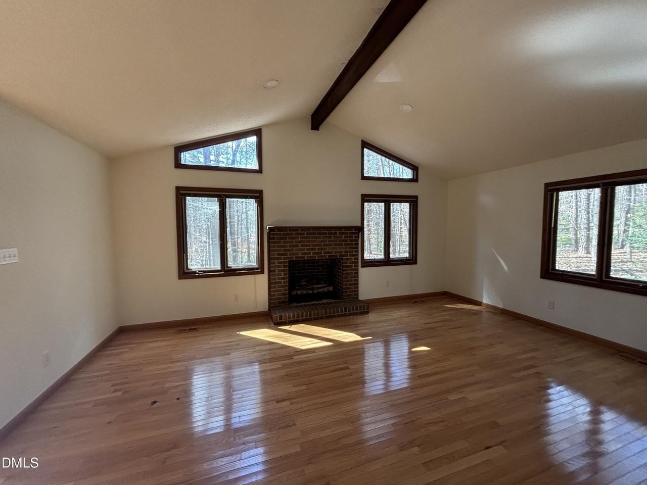 716 Carl Dr - Photo 2 of 35