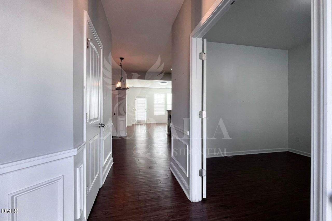 9938 Sweet Basil Dr - Photo 4 of 31