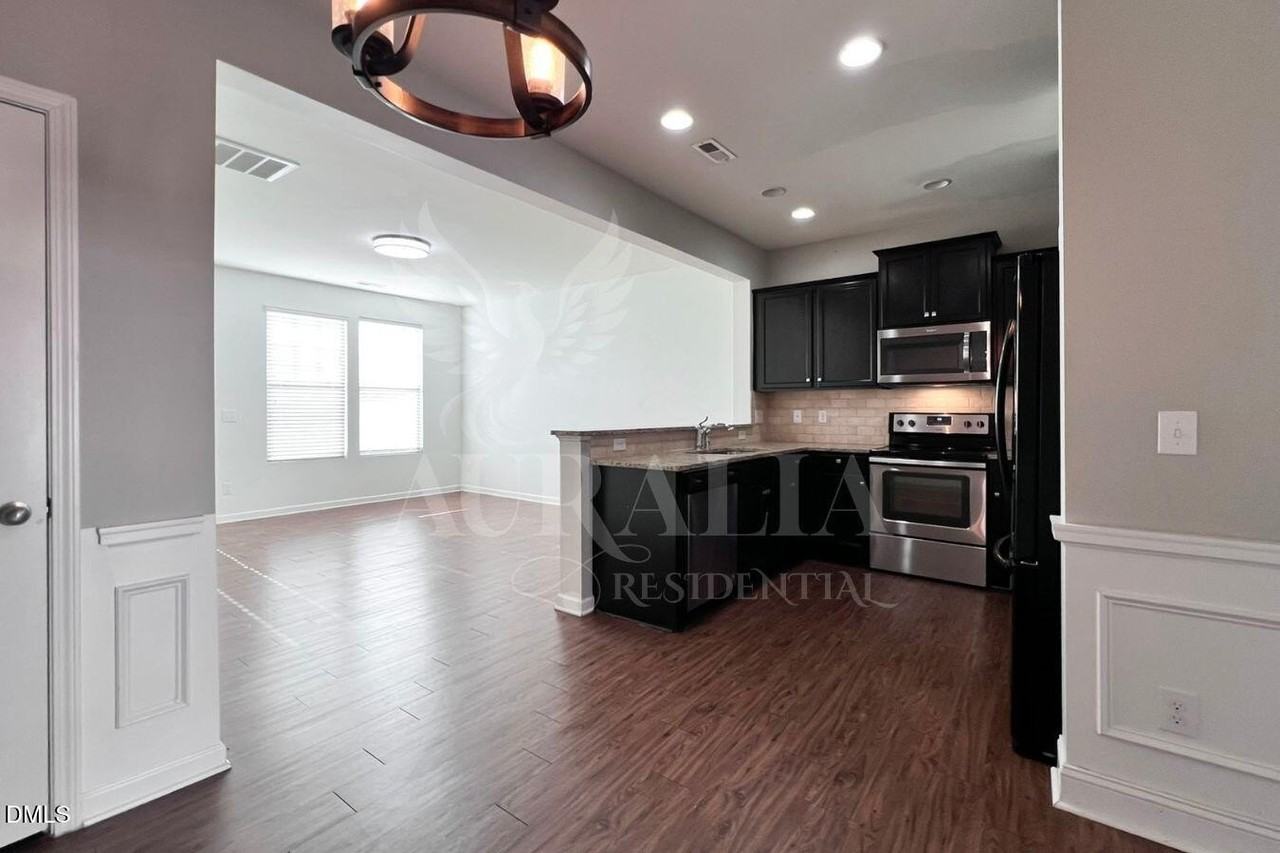 9938 Sweet Basil Dr - Photo 7 of 31