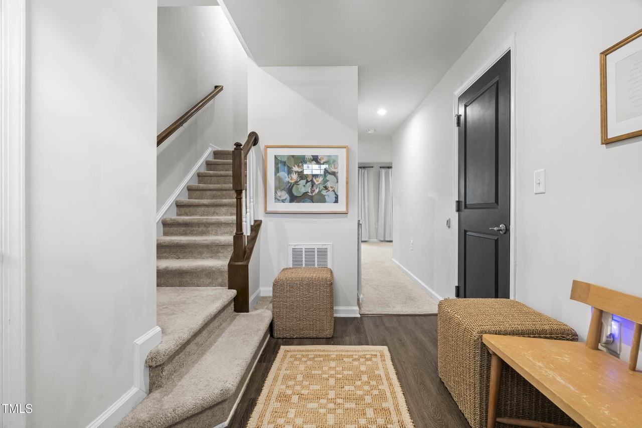 6607 Pathfinder Way - Photo 4 of 38