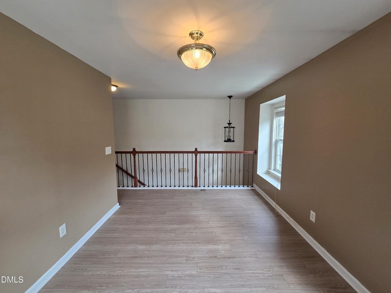 610 Conover Rd - Photo 7 of 23