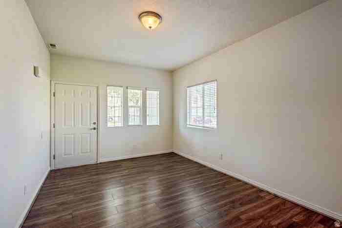 1546 W Big Oak Dr - Photo 2 of 15