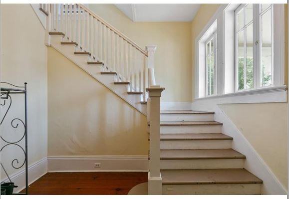 1635 2nd St #1635 - Photo 3 of 13