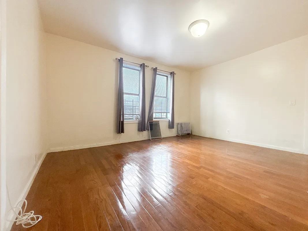 Broadway & W 212th St #5E - Photo 3 of 4