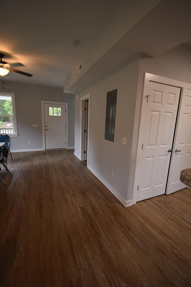 1905 Grayson St #1 - Photo 6 of 21