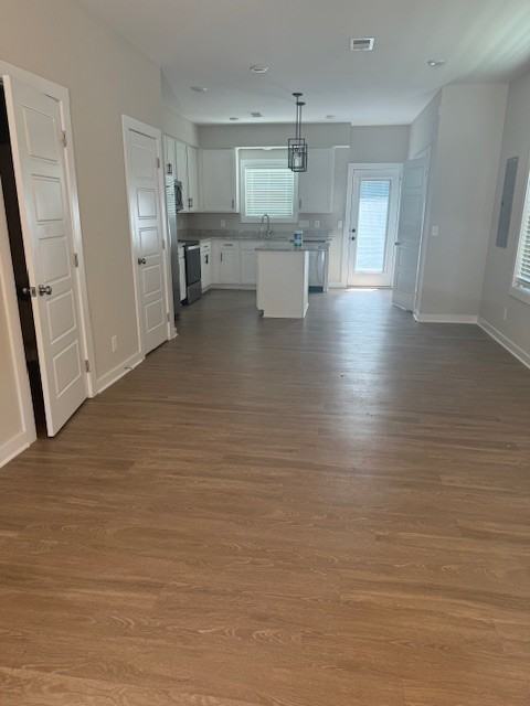 Barry Dr #467 - Photo 5 of 7