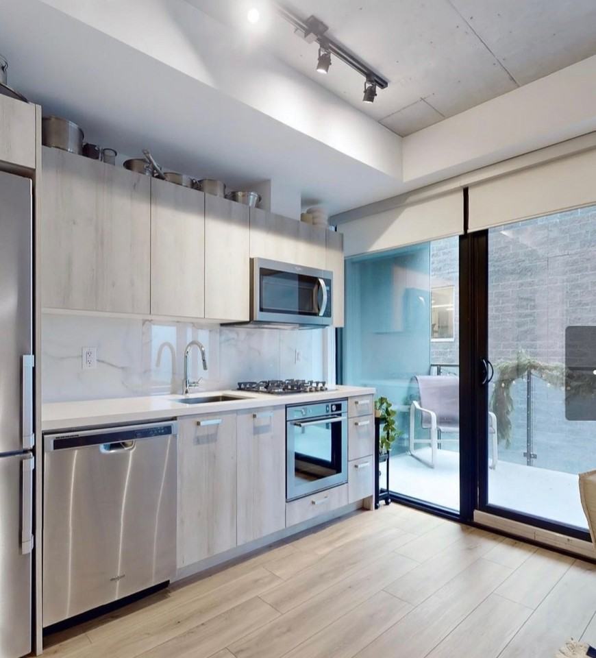 458 Richmond St W #308 - Photo 7 of 14