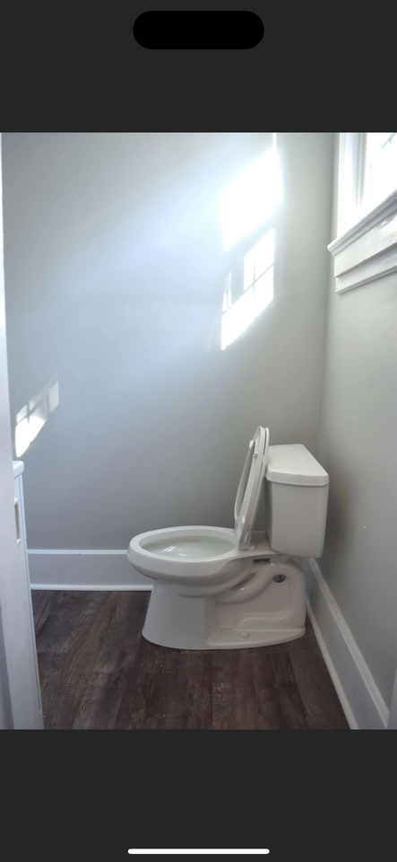 613 Hess Ave #1 - Photo 5 of 7