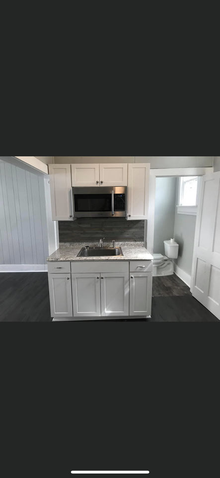 613 Hess Ave #1 - Photo 7 of 7