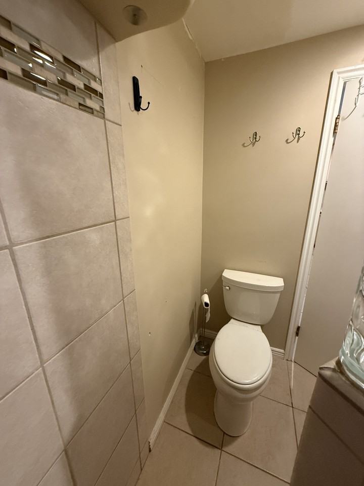 1645 Parkway AvenueUnit B #1645B - Photo 7 of 10