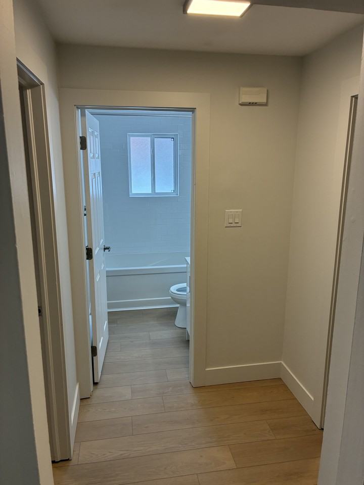 12 Mckenzie Ave #102 - Photo 3 of 8