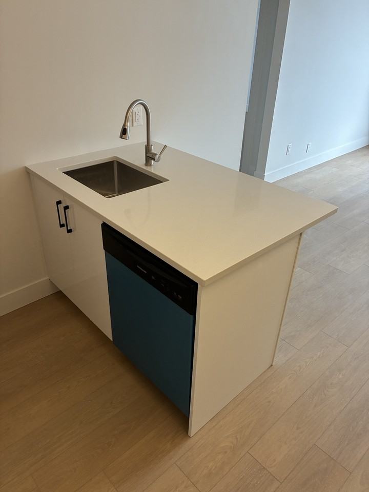 12 Mckenzie Ave #303 - Photo 2 of 10