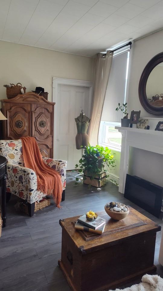 16 John Street East #3 - Photo 2 of 12