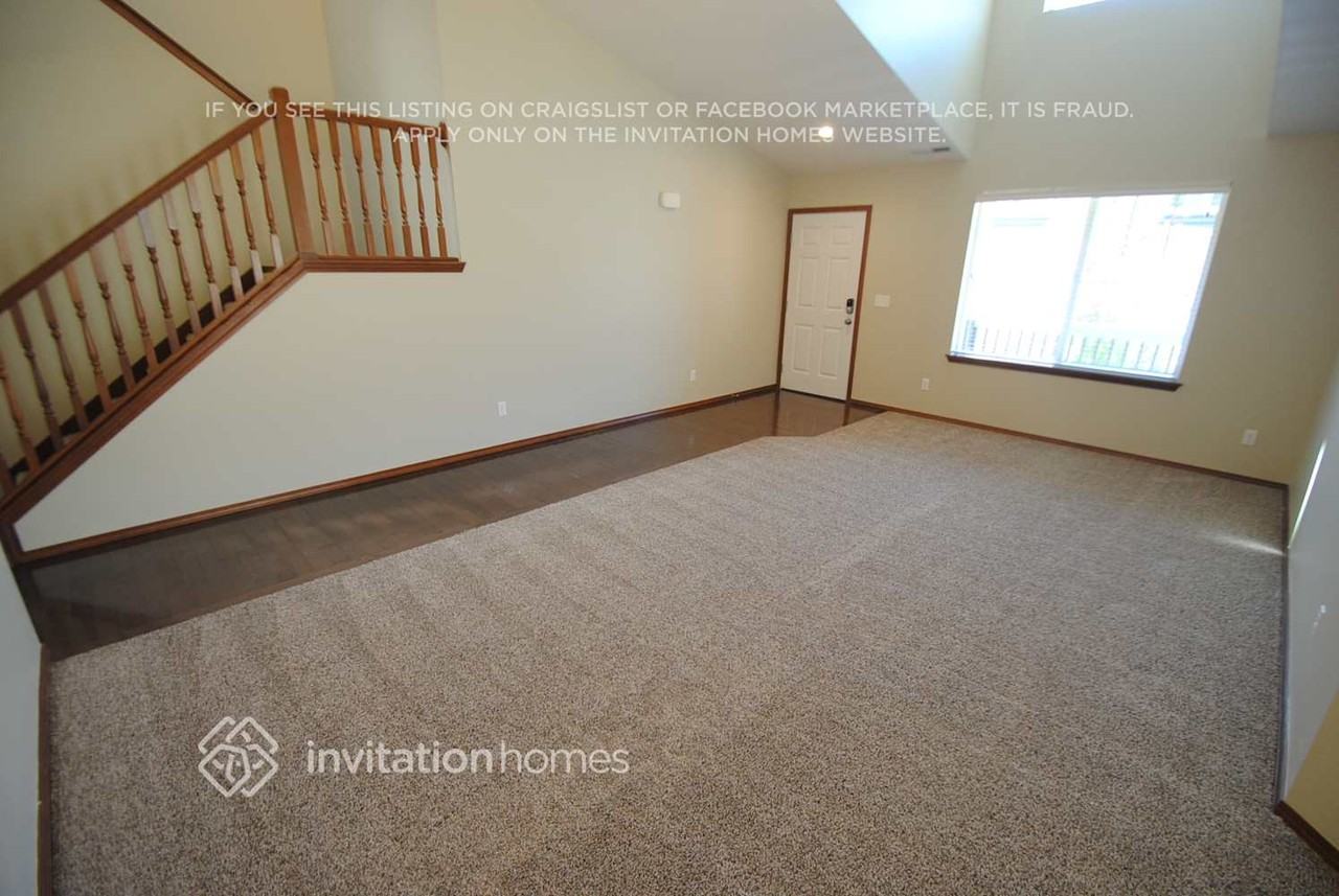 7011 85th Ave Ne - Photo 2 of 14