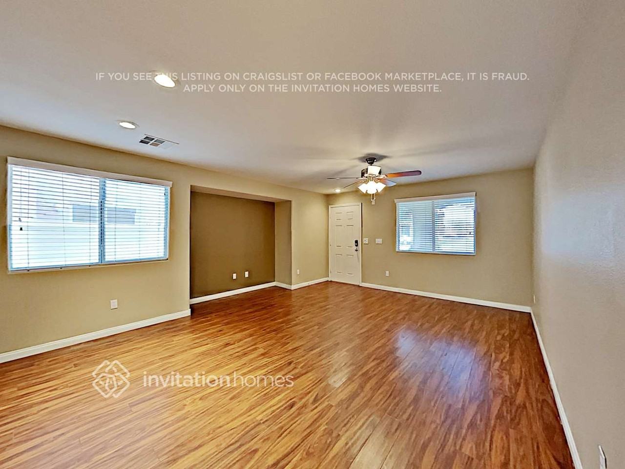 9180 Giardino Villa St - Photo 4 of 20