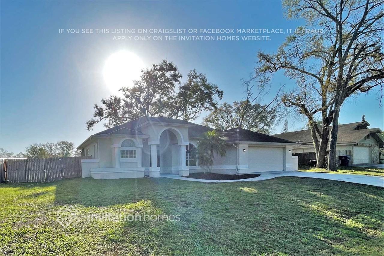 4924 Canterbury Dr - Photo 2 of 20