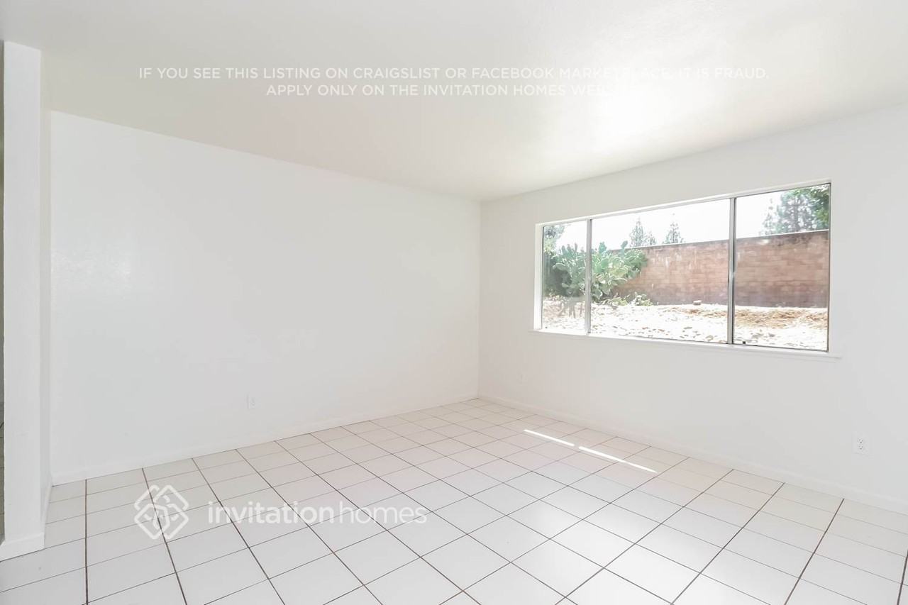 10720 Paiute Way - Photo 2 of 14