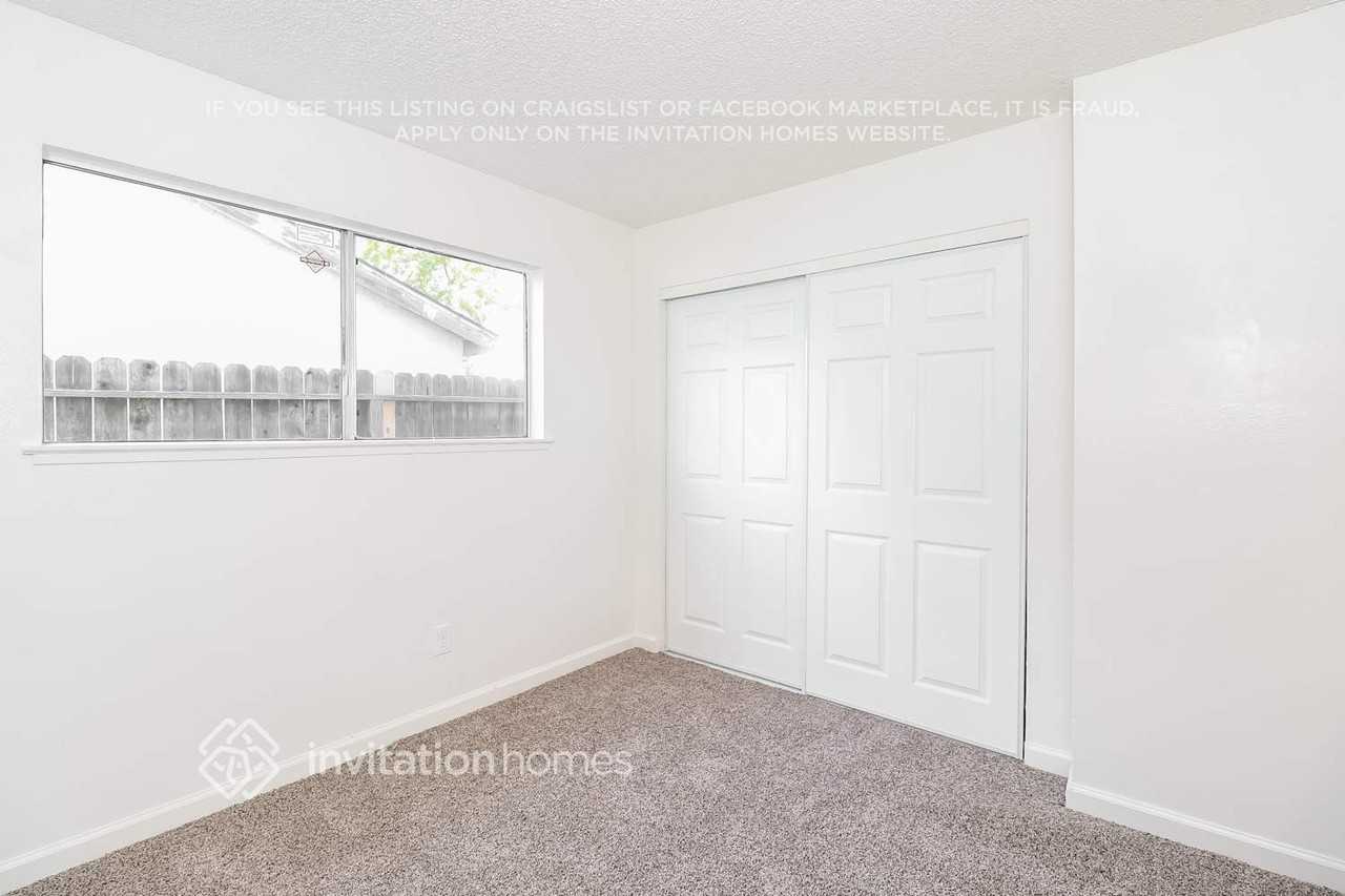 10720 Paiute Way - Photo 6 of 14