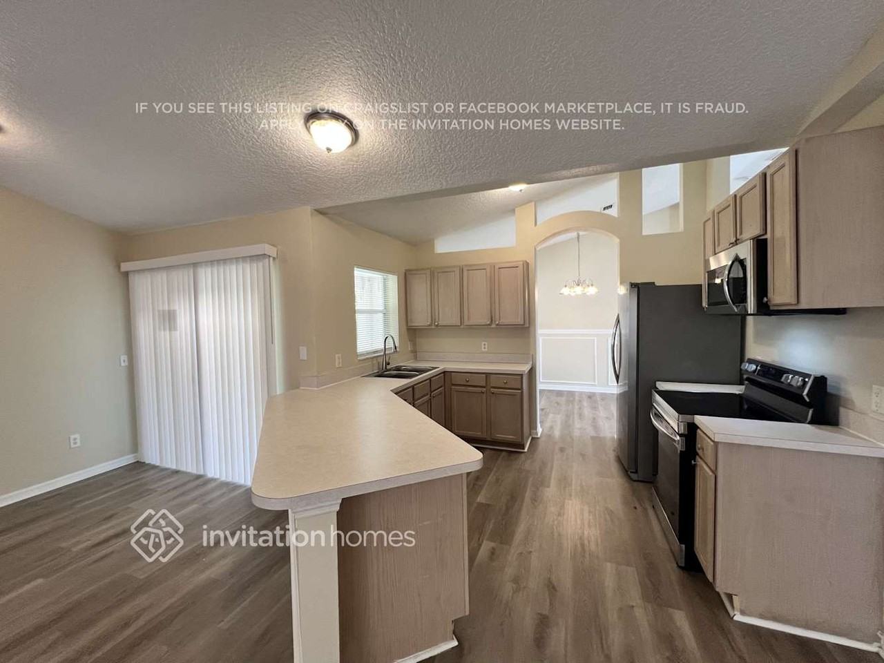 1933 Sw Lennox St - Photo 5 of 23