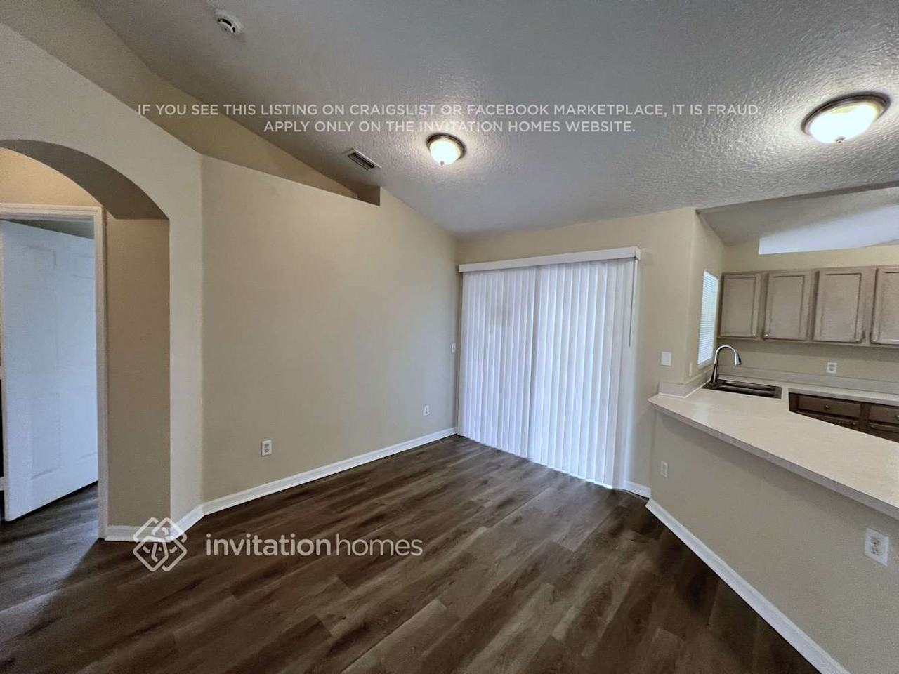 1933 Sw Lennox St - Photo 7 of 23