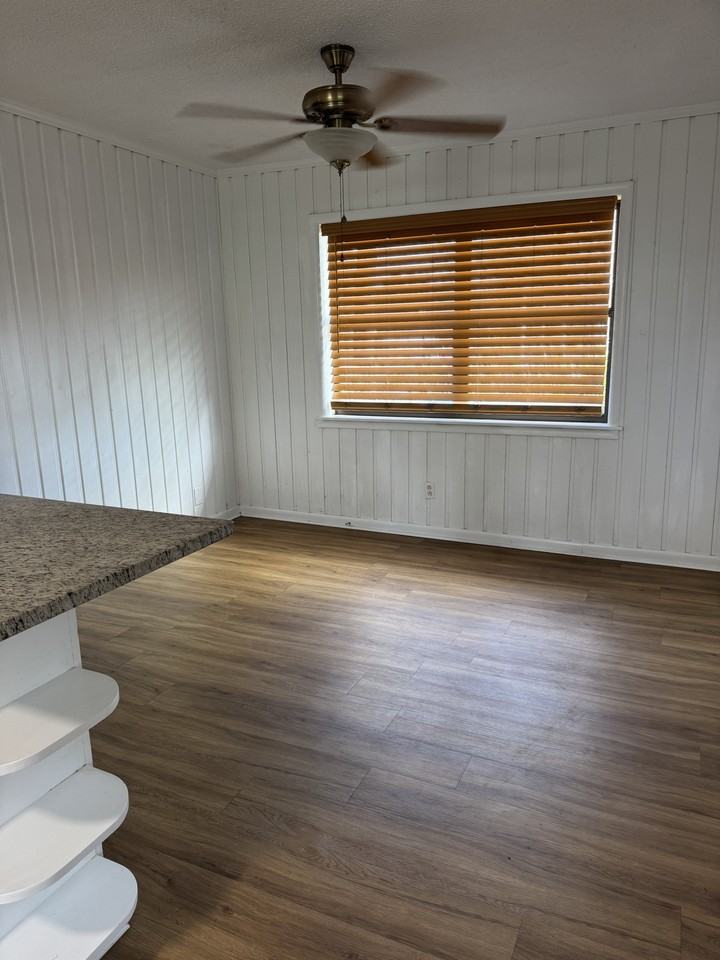 1000 Fairlane Dr #1 - Photo 3 of 28