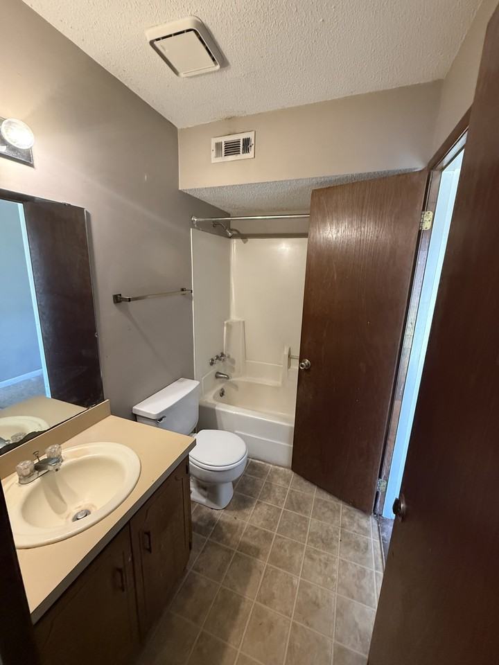 80 Fannie Morris Dr #1 - Photo 3 of 5