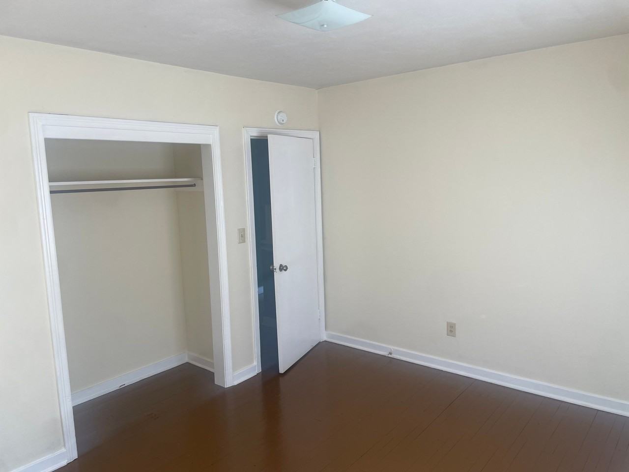 852 Reaves St #1 - Photo 2 of 23