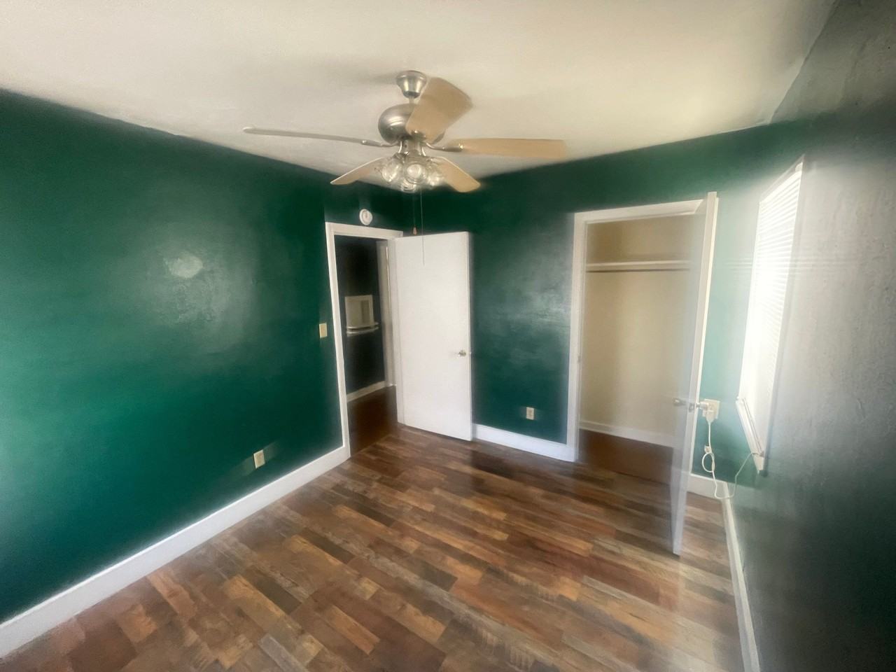 852 Reaves St #1 - Photo 6 of 23