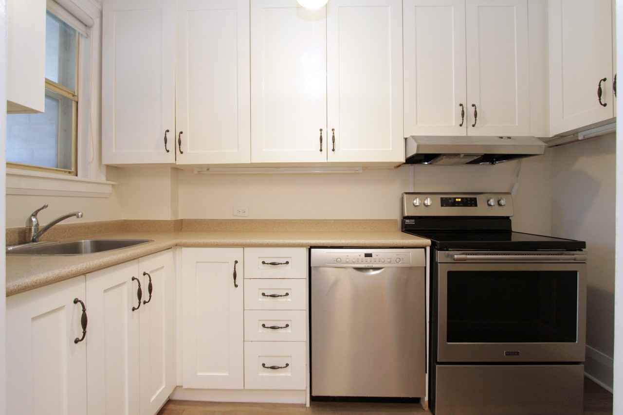 Bayview Ave & Millwood Rd - Photo 4 of 17