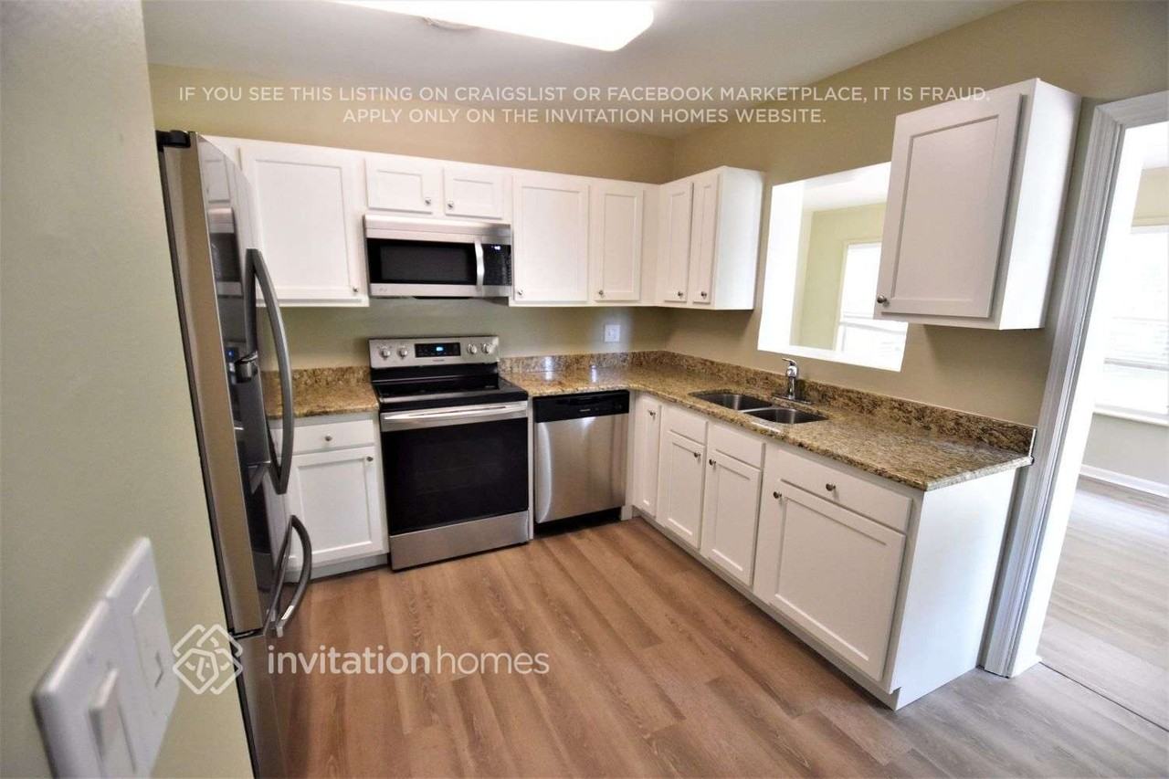 3308 17th Ave W - Photo 6 of 17