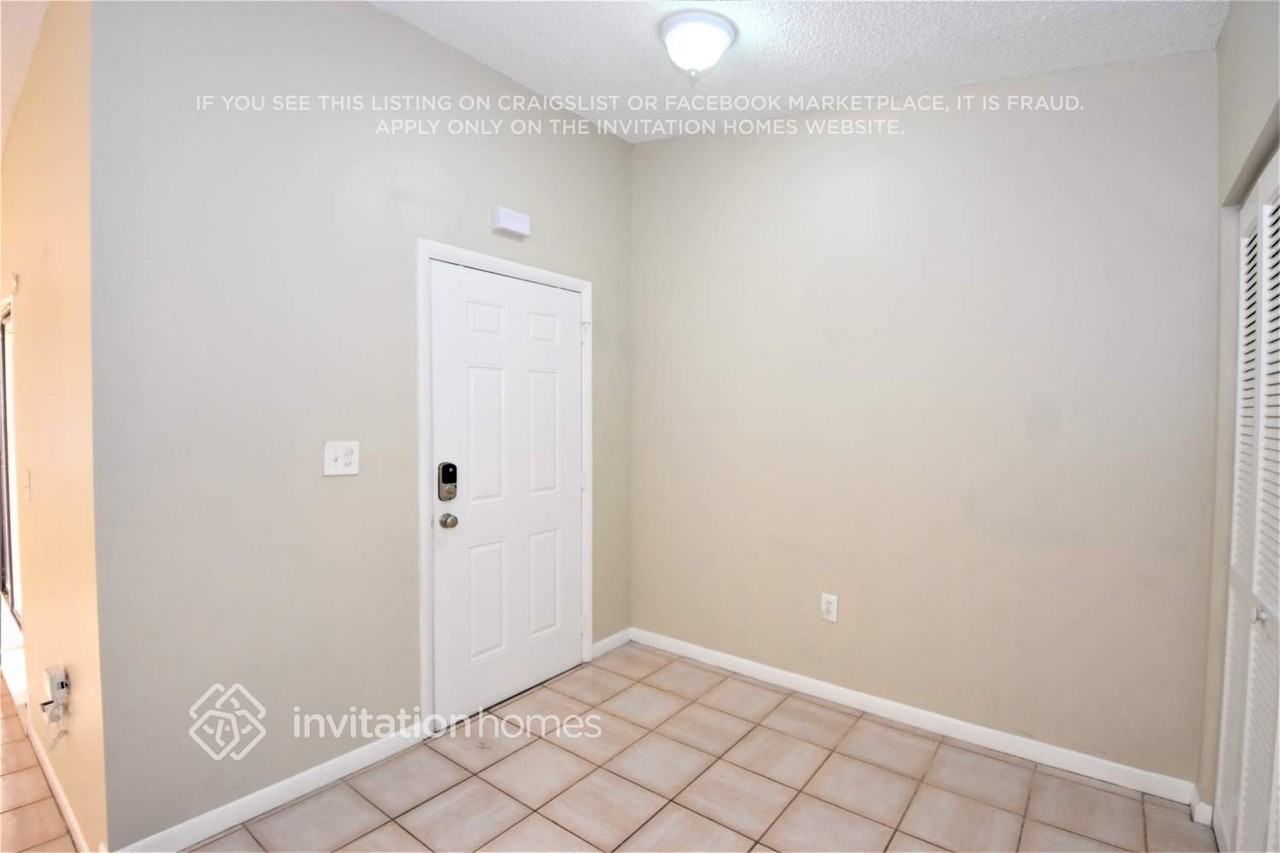 11221 Sw 117th Ct - Photo 4 of 16
