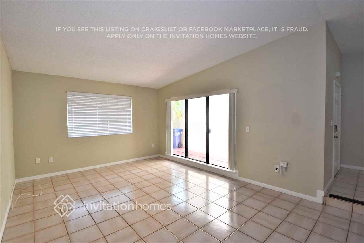 11221 Sw 117th Ct - Photo 5 of 16