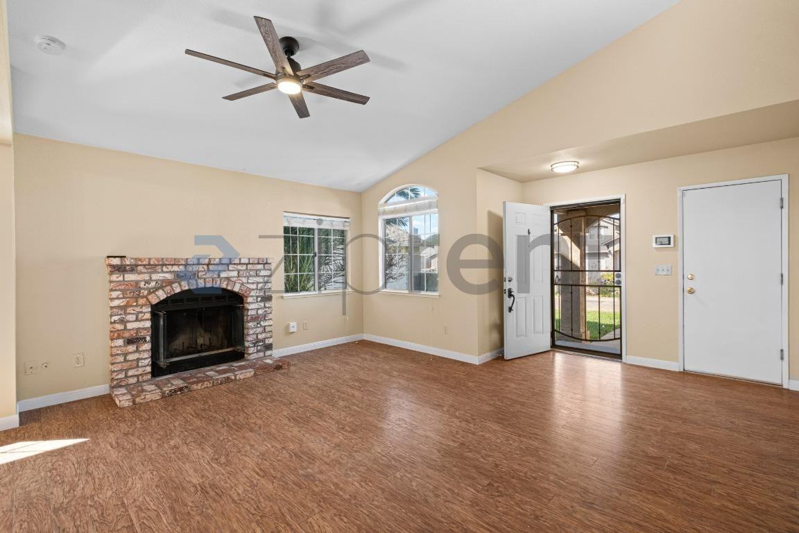 1205 Silk Oak Dr - Photo 7 of 32