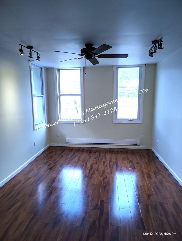 602 Sheffield Ave #2A - Photo 3 of 14