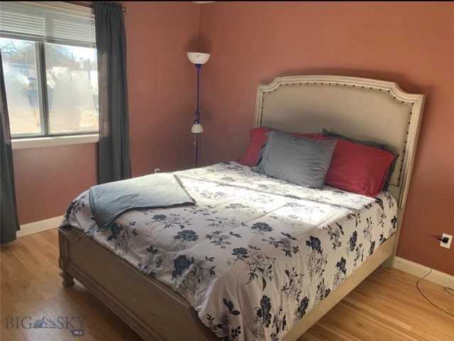 512 Highland Ave #1 - Photo 3 of 10