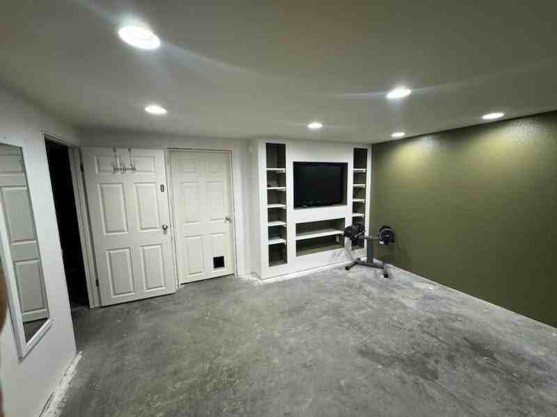 512 Highland Ave #1 - Photo 5 of 10