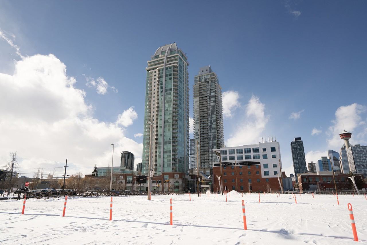 603, 433 - 11 Avenue SE - Photo 2 of 31