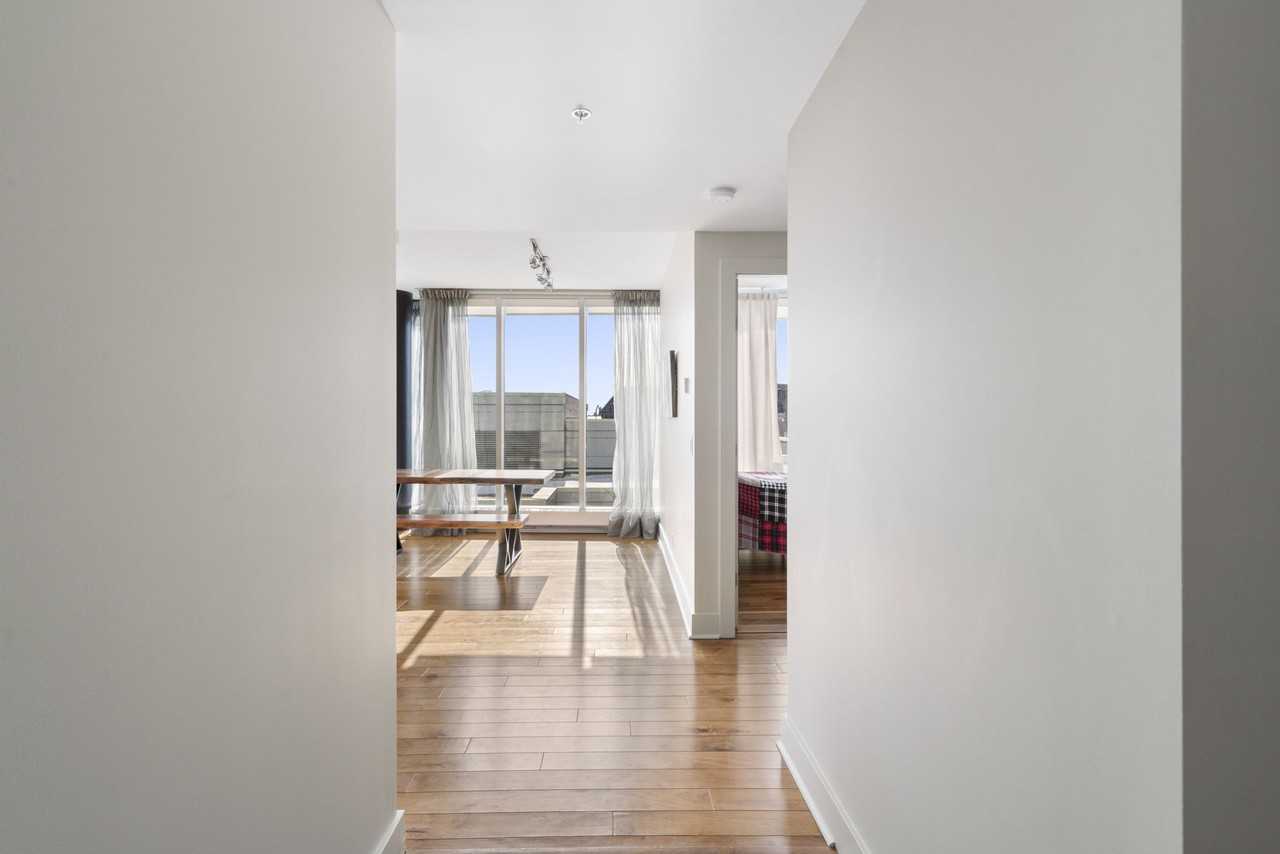 603, 433 - 11 Avenue SE - Photo 4 of 31