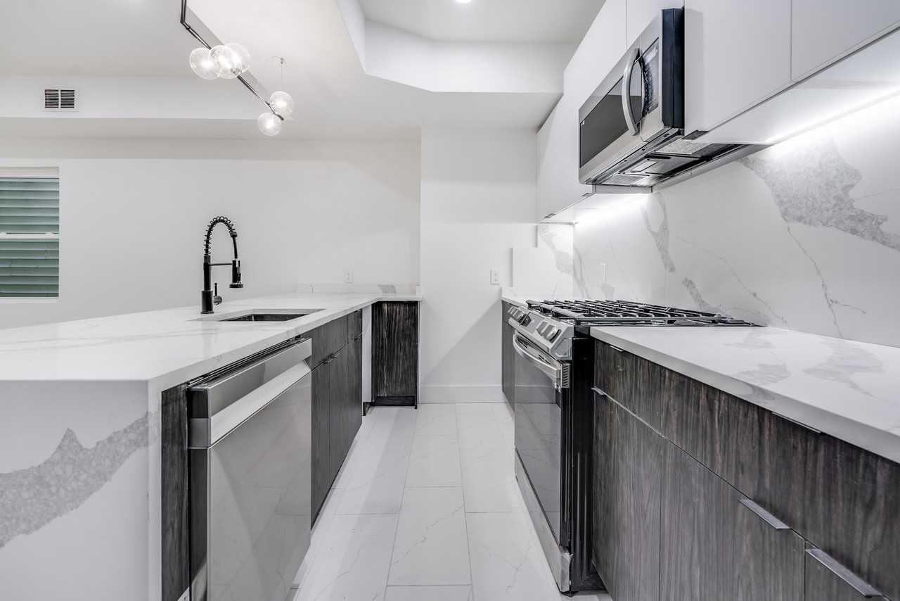 41 Dey St #1 - Photo 5 of 12