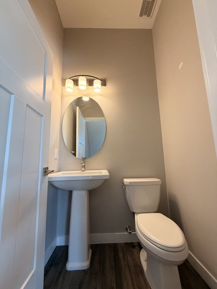 101, 17635 58 St - Photo 4 of 21