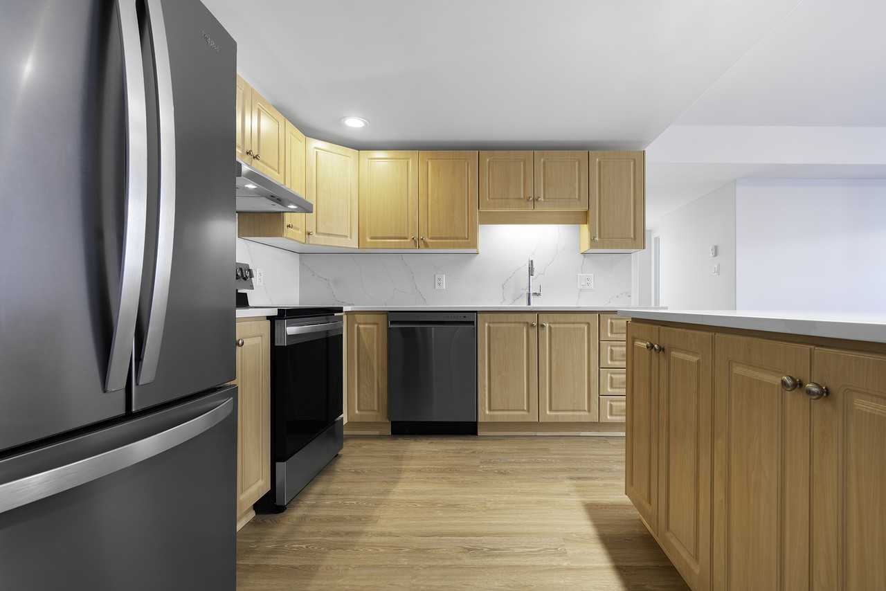 Summer Crest Apartments - Photo 2 of 16