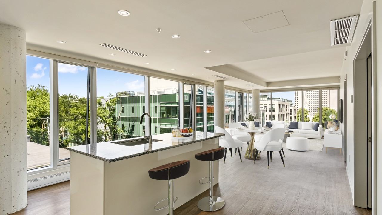 The Birmingham - Photo 2 of 5