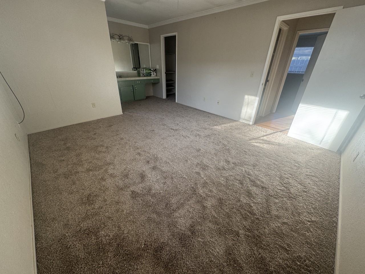 655 Las Tablas Road - Photo 5 of 13