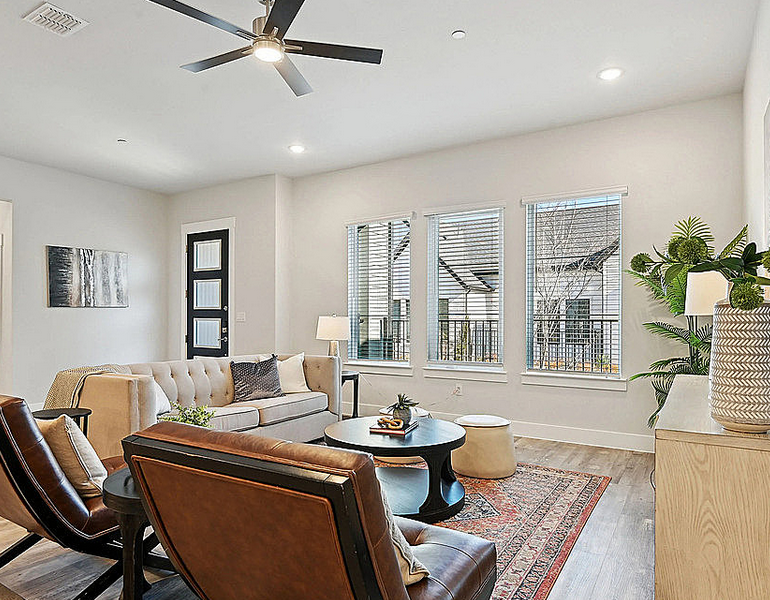 3151 Winter Rose Way - Photo 3 of 12